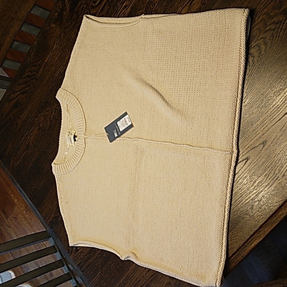 Universal Threads sleeveless sweater